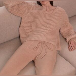 VGUC Eleven Six Light Tan/Cream 100% Baby Alpaca Knot Sweatpants Joggers